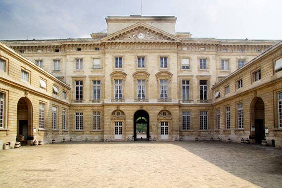 The architecture of la Monnaie de Paris